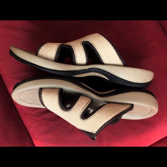 🌺Bass Leather Sandals With Super Support - Picture 3 of 5